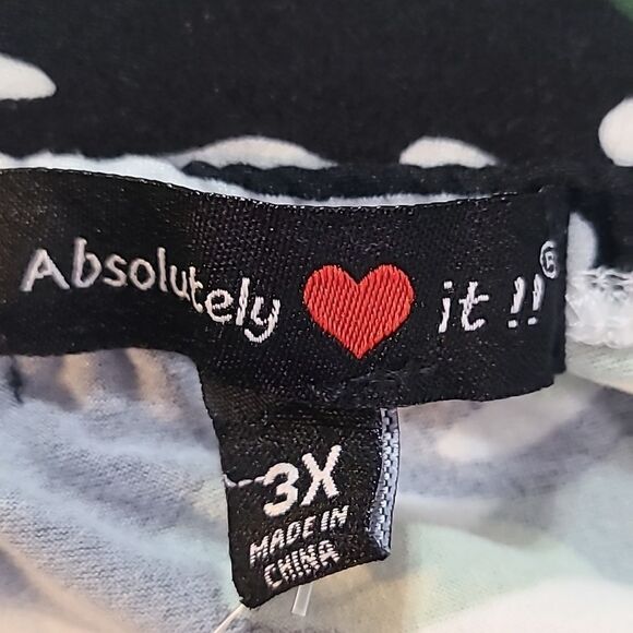 Absolutely ❤️ it!! Green Black & White Camouflage Dress Ruffle Neckline 2X NWT - Picture 9 of 10